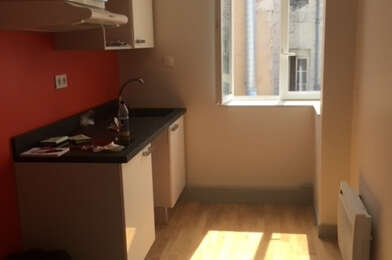 Appartement 3 pièces 855 €