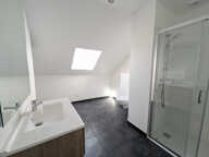 T2 au dernier étage immeuble entièrement rénové 44100 NANTES — photo 4