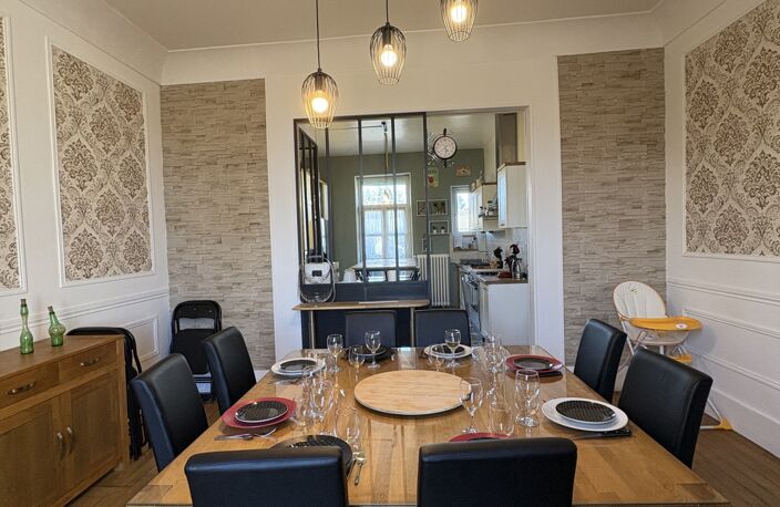 Vente Maison/villa 9 pièces — photo 2