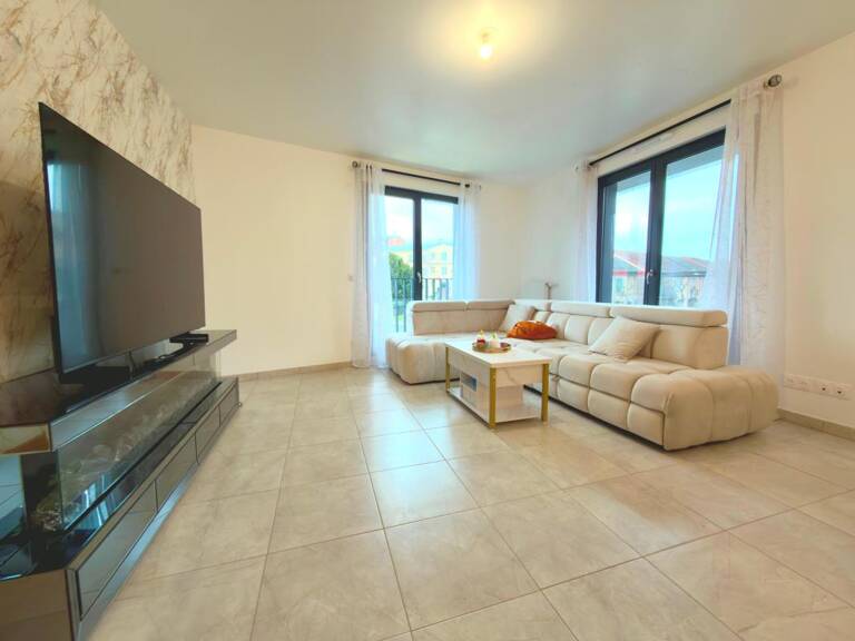 Appartement À Vendre — photo 1