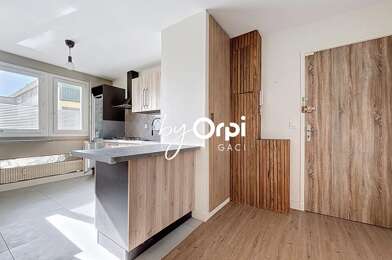 Appartement 4 pièces 165000 €