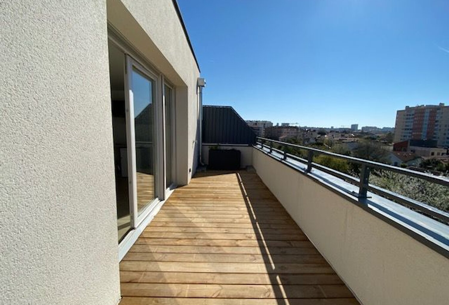 T3 NEUF DERNIER ETAGE - METRO BARRIERE DE PARIS - MINIMES - 2 TERRASSES ET 2 PARKINGS SSOL — photo 1