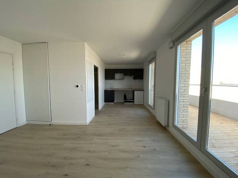 T2 NEUF DERNIER ETAGE LIVRAISON IMMINENTE MINIMES — photo 1