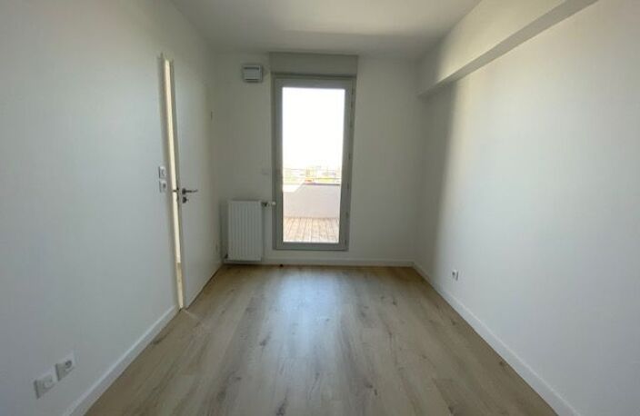T2 NEUF DERNIER ETAGE LIVRAISON IMMINENTE MINIMES — photo 5