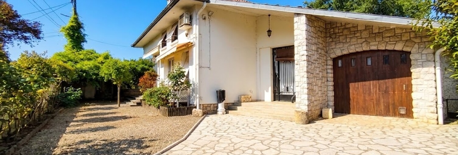 Maison 8 Pièces 160 m² à vendre à Vic-Fezensac (32190)