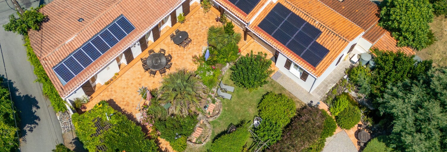 Maison 10 Pièces 231 m² à vendre à Vairé (85150)