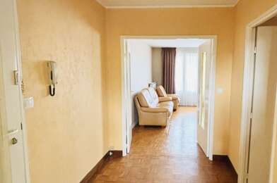 Appartement 4 pièces 148000 €