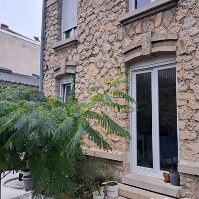 Appartement 4 pièces 284000 €