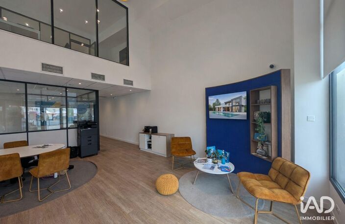 Vente Bureaux 120 m&sup2; — photo 3