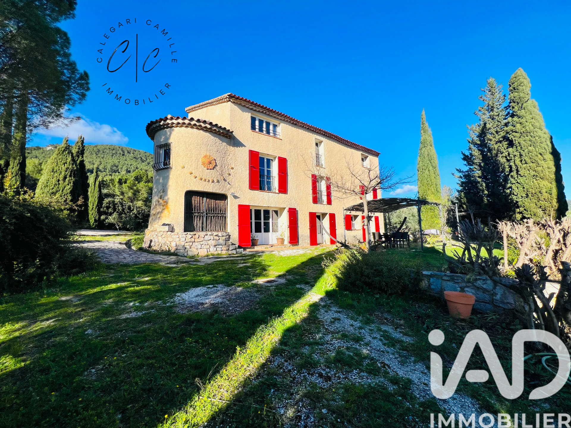 Le-Revest-Les-Eaux - 265m² - 10p. - 6ch.