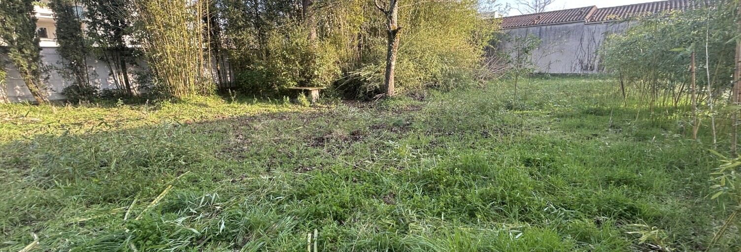 Terrain  696 m² à vendre à Angoulême (16000)