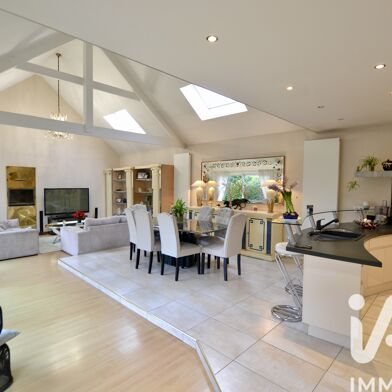 Maison 8 pièces 585000 €