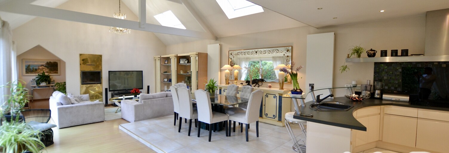 Maison 8 Pièces 181 m² à vendre à Osny (95520)