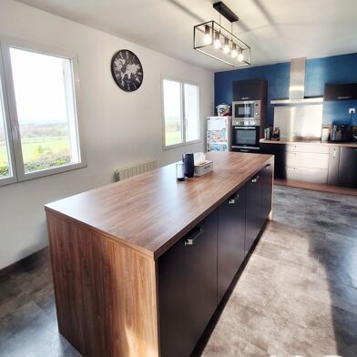 Maison 7 pièces 281000 €