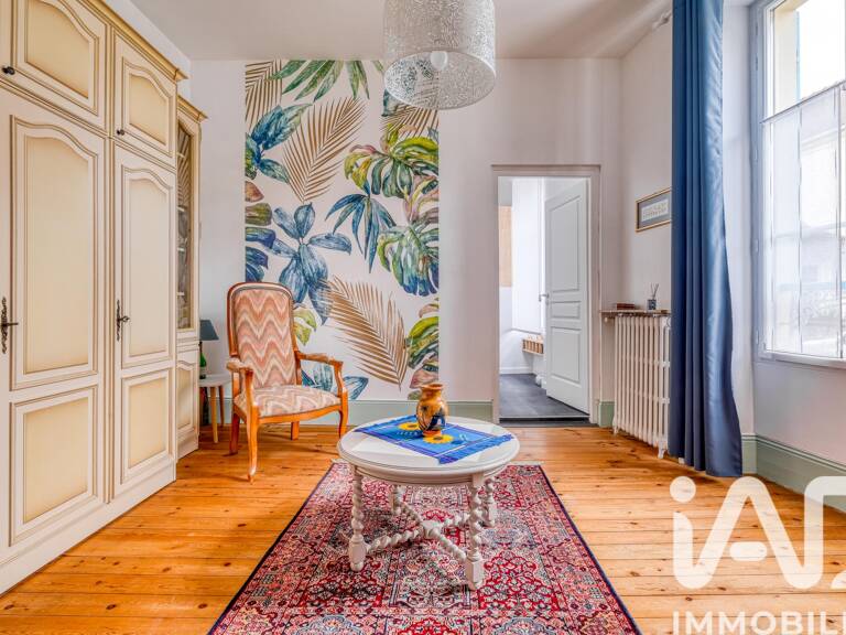 Vente Maison/villa 8 pièces — photo 1