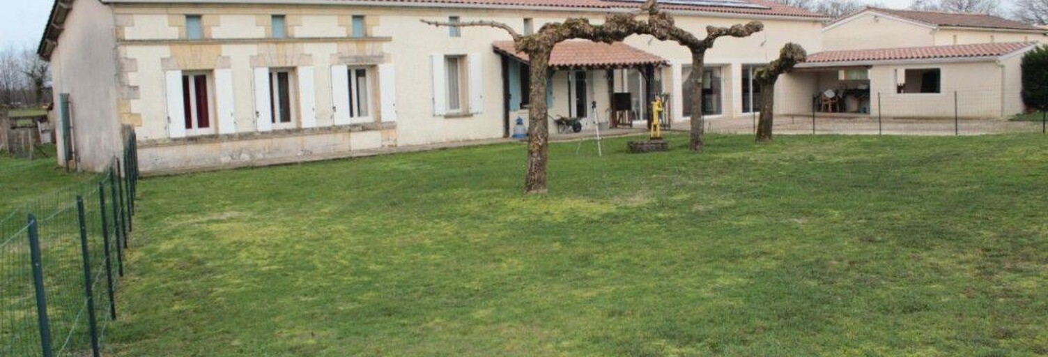 Maison 8 Pièces 226 m² à vendre à Donnezac (33860)