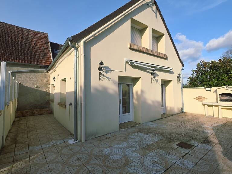 Vente Maison/villa 8 pièces — photo 1