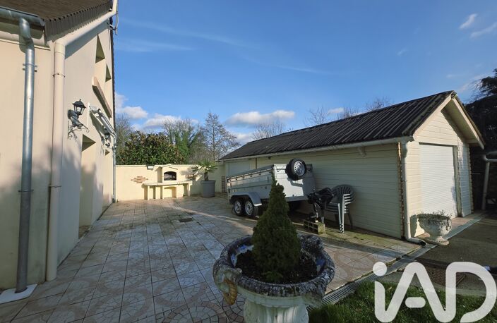 Vente Maison/villa 8 pièces — photo 2