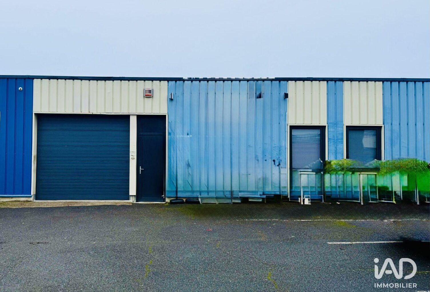Vente Murs commerciaux 267 m&sup2; — photo 1