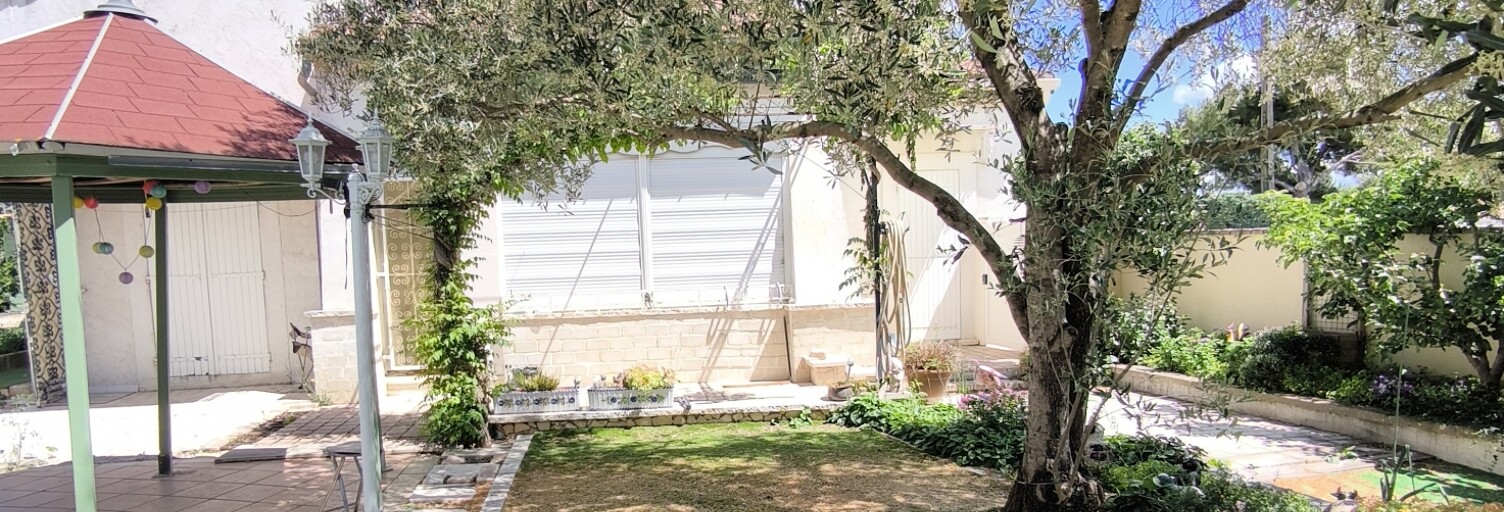 Maison 5 Pièces 113 m² à vendre à Rochefort-du-Gard (30650)