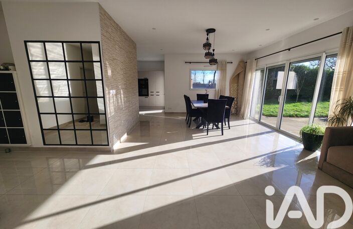 Vente Maison/villa 8 pièces — photo 3