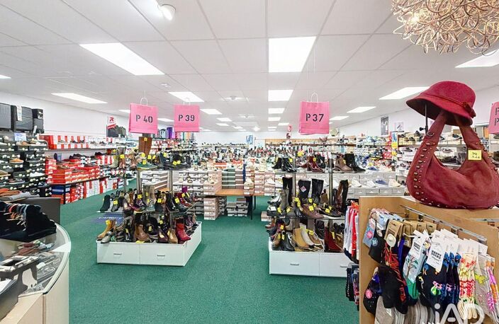 Vente Boutique/Local commercial 300 m&sup2; — photo 4