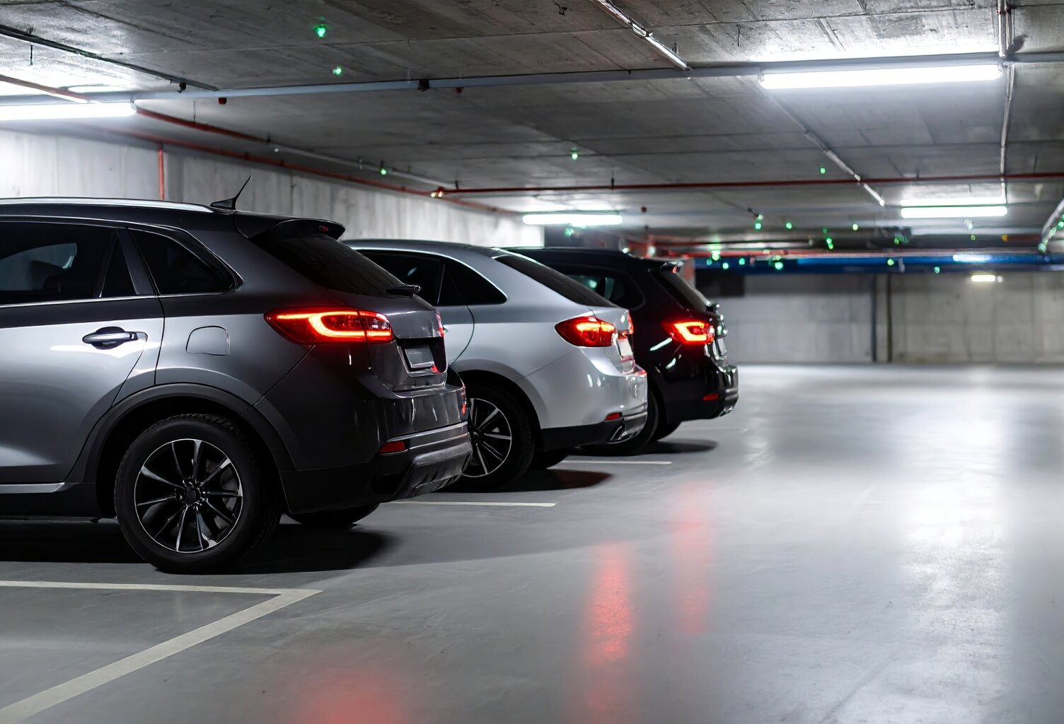 PARKINGS ST MITRE — photo 1