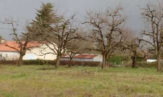 Terrain  680 m² à vendre à Saint-Pierre-sur-Dropt (47120)