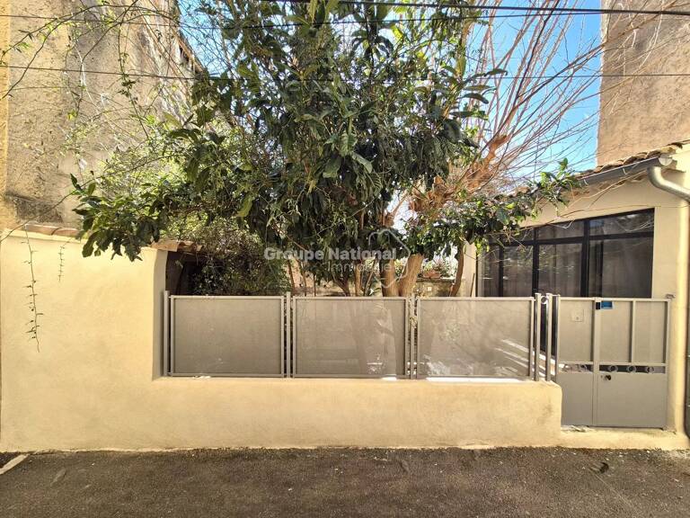 MAZAN - MAISON DE VILLAGE ENTIEREMENT RENOVEE — photo 1