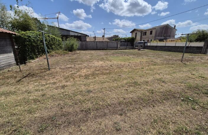 Terrain constructible de 355m² sur la commune de Pauillac — photo 3