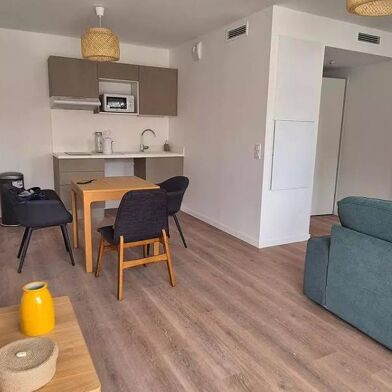 Appartement 3 pièces 1390 €