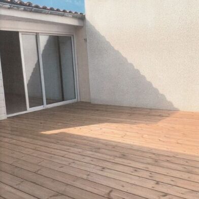 Maison 3 pièces 1330 €