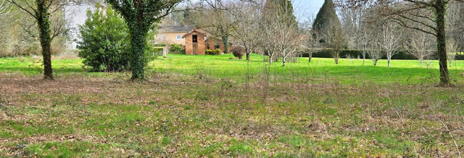Terrain  1676 m² à vendre à Oradour-sur-Glane (87520)