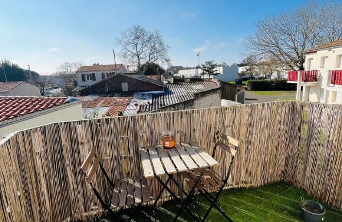 À Vendre – Studio avec balcon et stationnement – Tasdon, La Rochelle   — photo 2