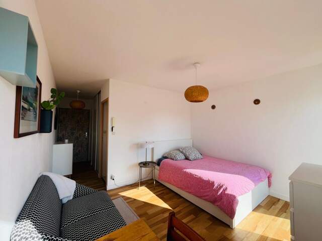 À Vendre – Studio avec balcon et stationnement – Tasdon, La Rochelle 🌿 — photo du bien