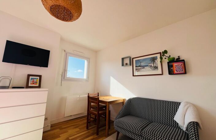 À Vendre – Studio avec balcon et stationnement – Tasdon, La Rochelle   — photo 4