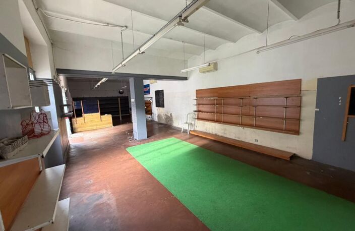 🏪✨ OPPORTUNITÉ RARE – IMMEUBLE COMMERCIAL + HABITATION – FORT POTENTIEL ✨🏪 — photo 5