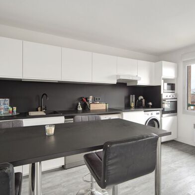 Appartement 3 pièces 181000 €