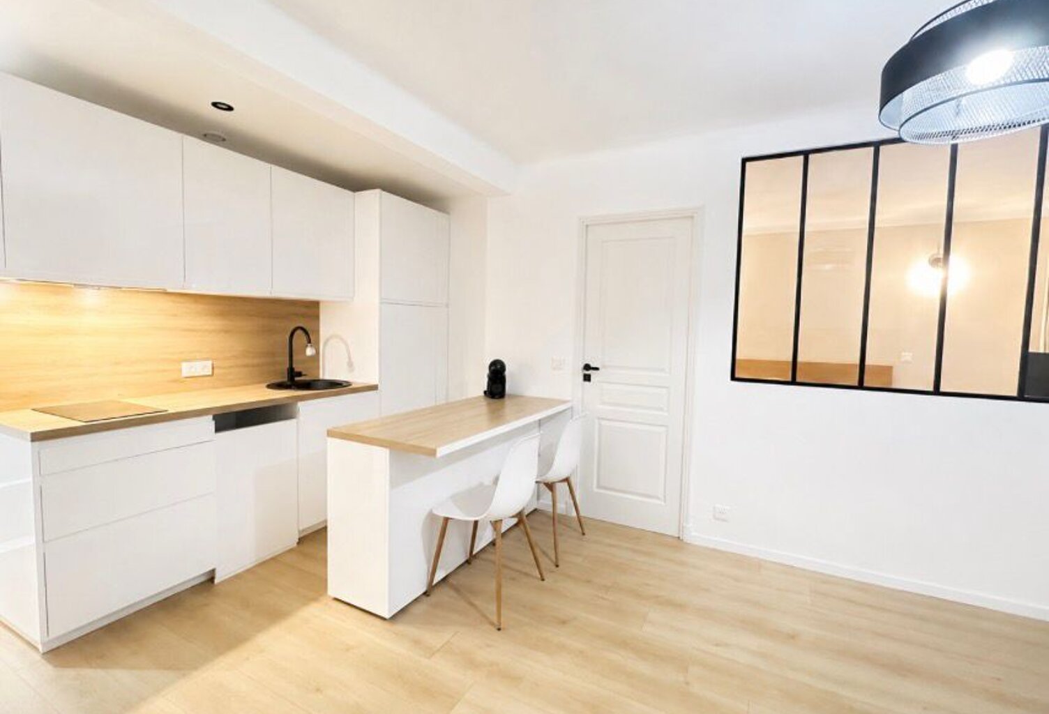Appartement À Vendre — photo 1
