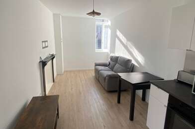 Appartement 3 pièces 660 €