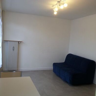 Appartement 2 pièces 700 €