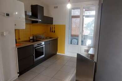 Appartement 4 pièces 890 €