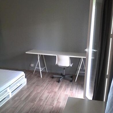 Appartement 1 pièces 450 €