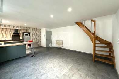 Appartement 4 pièces 152250 €