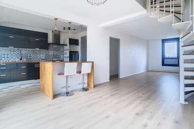 Appartement 4 pièces 1210 €