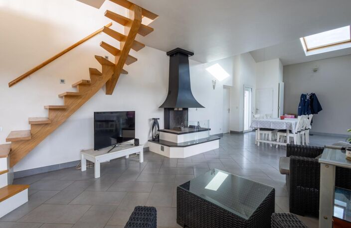 Propriété À Vendre — photo 2