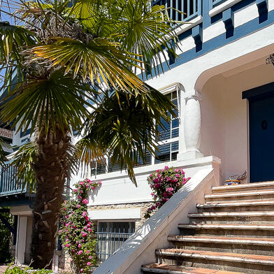 Maison 9 pièces 1385000 €