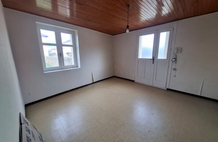 Maison de 128m² , dépendances de 120m² et terrain de 800m² — photo 5