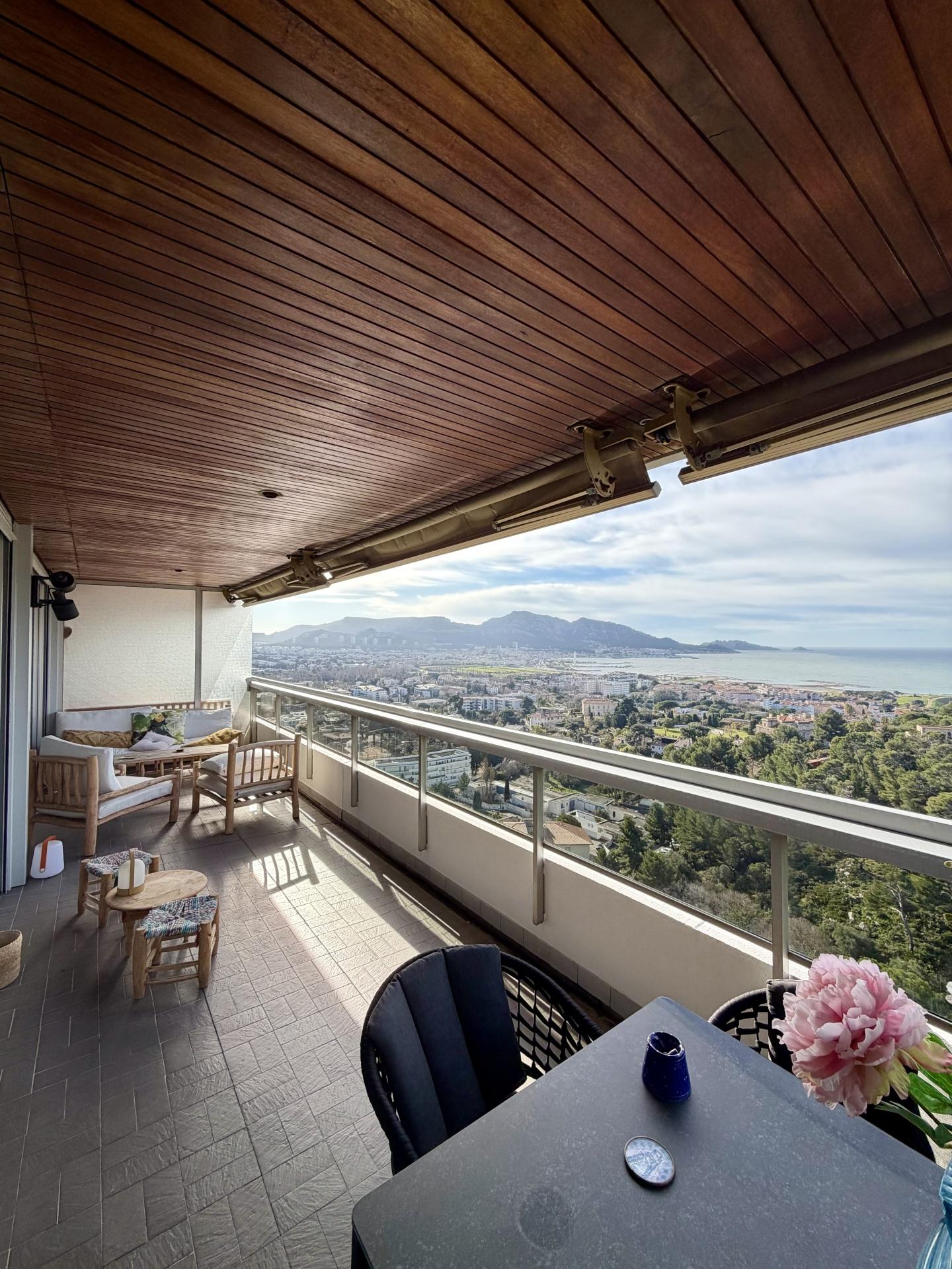 Appartement  T3 à louer Marseille 8eme 13008