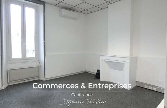 Local commercial / bureau 94 m² à louer à Allauch (13) — photo 4